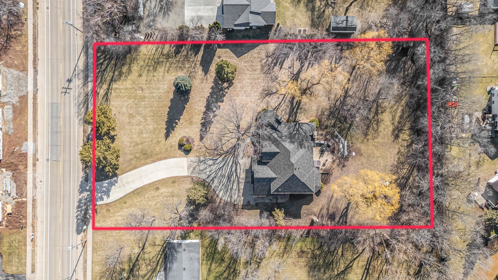 1051 South Oakwood Road Oshkosh, WI 54904 - Photo 56 of 59