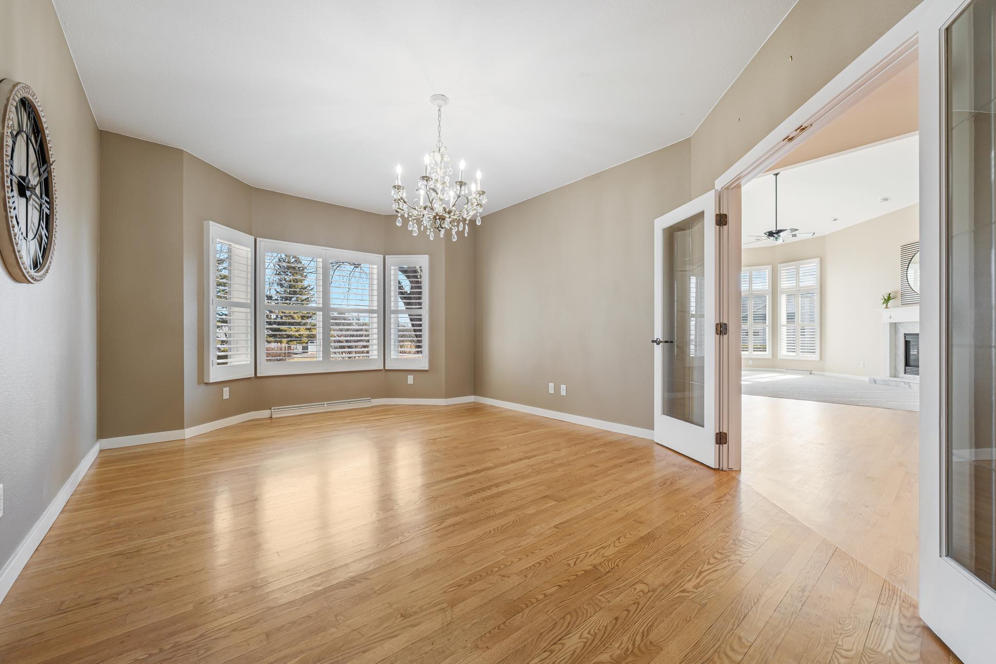 1051 South Oakwood Road Oshkosh, WI 54904 - Photo 10 of 59