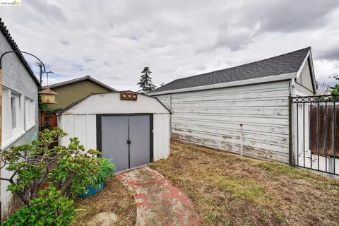 $325,000 | 8115 Iris Street, Oakland, CA 94605