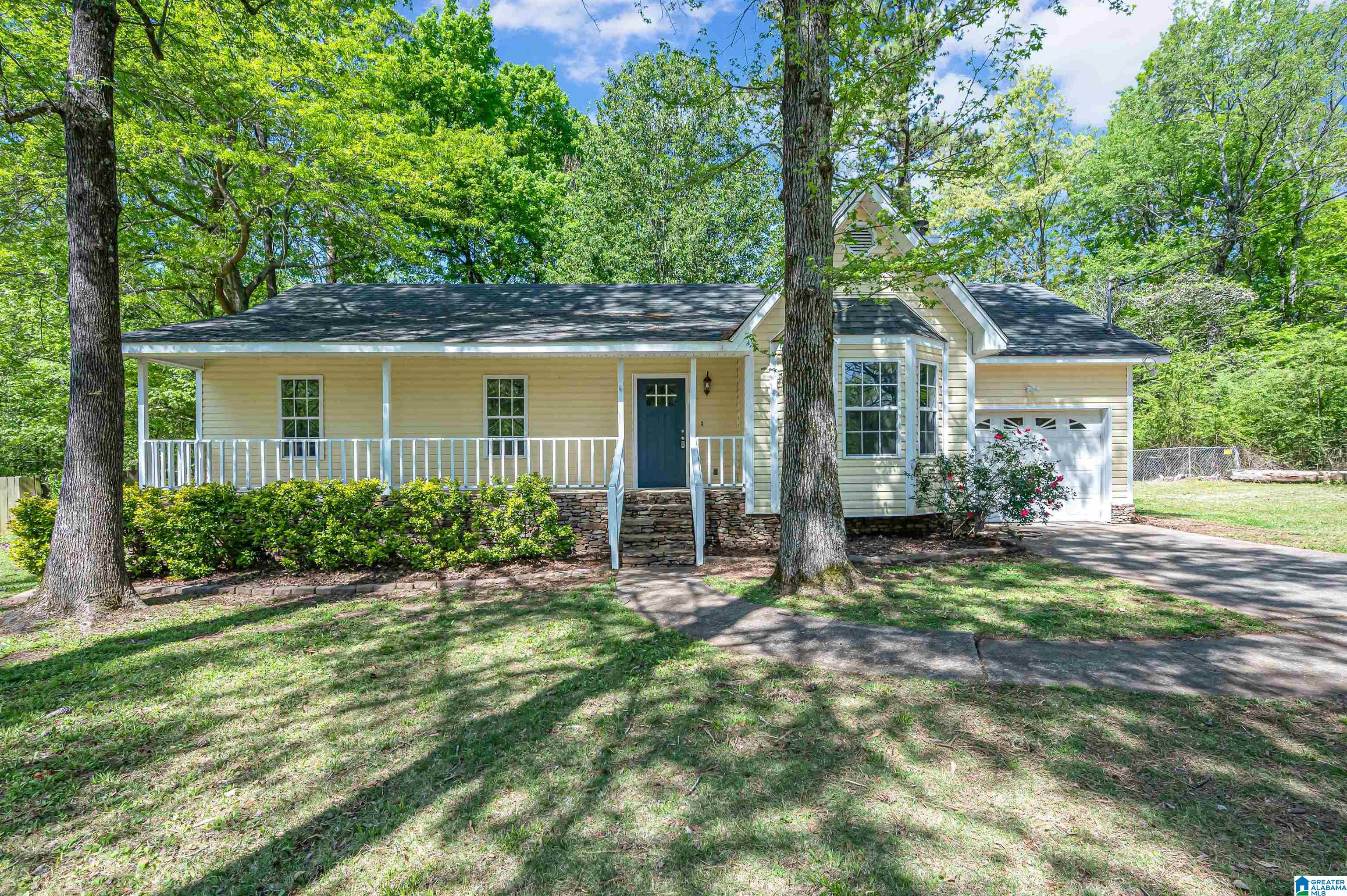 629 Scott Drive Moody, AL 35004 - Photo 1 of 33
