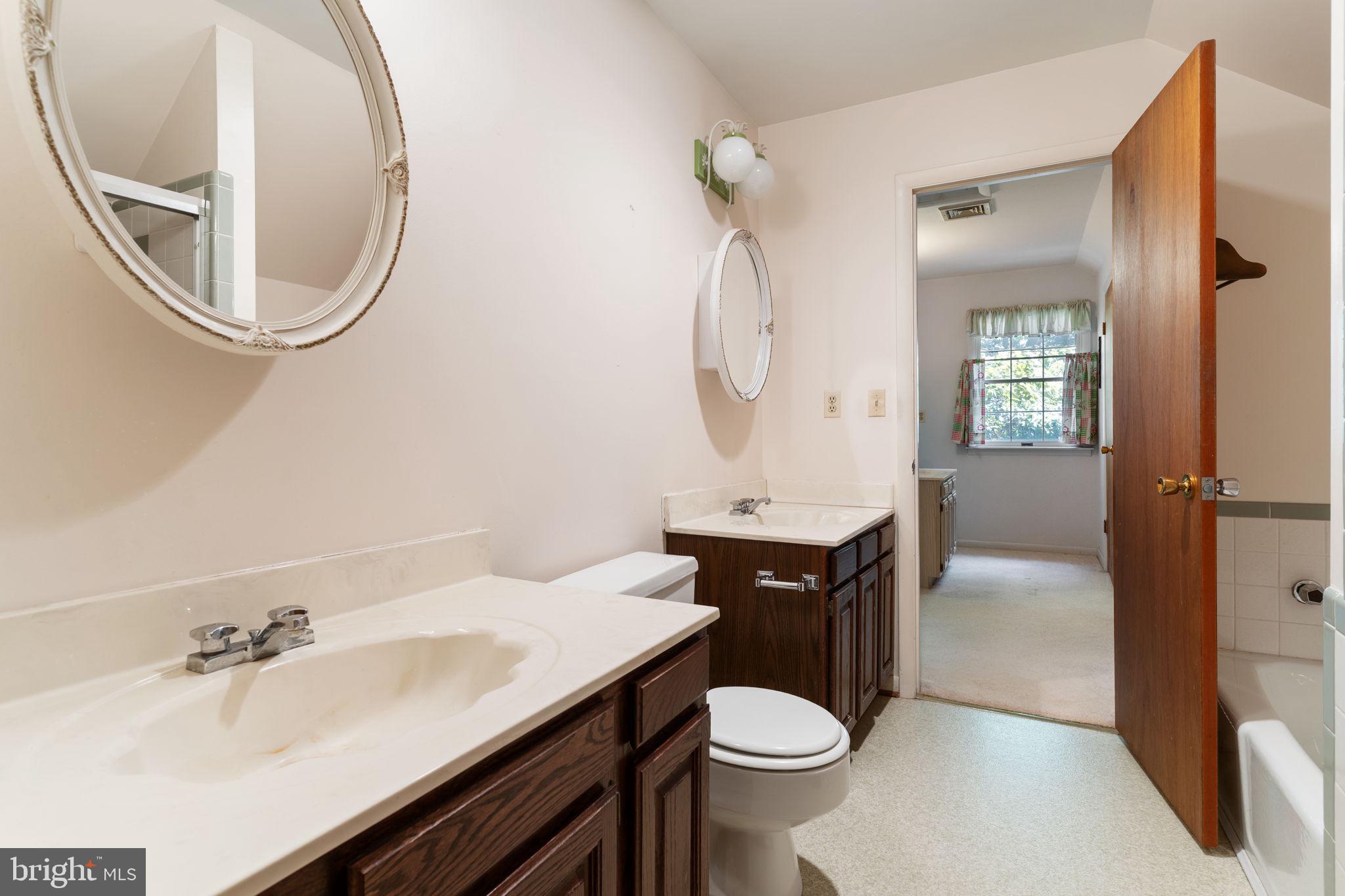 44742 Three Coves Road Hollywood, MD 20636 - Photo 47 of 89 Additional upper level full bathroom
