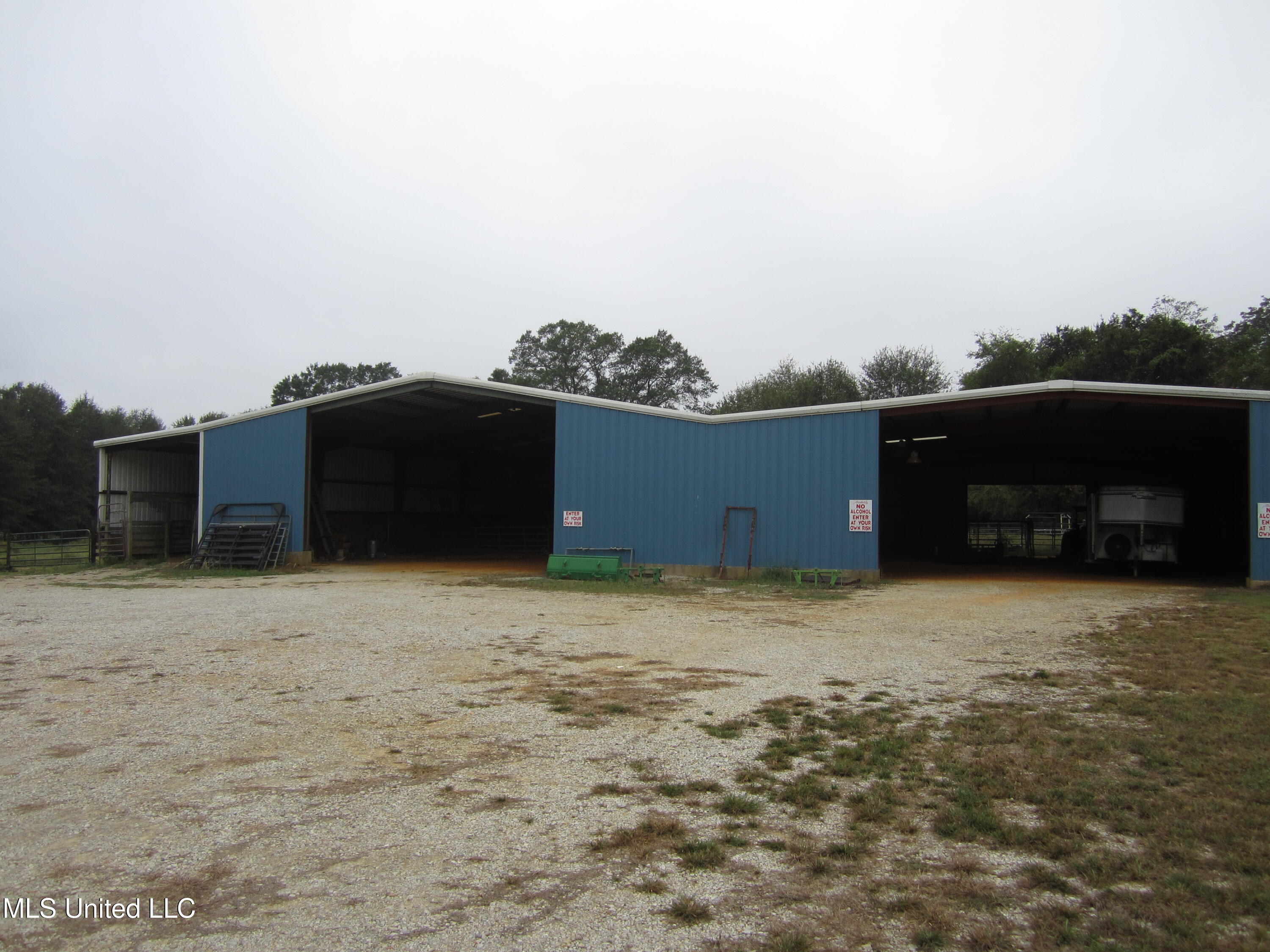 30 Mississippi New Albany, MS 38652 - Photo 11 of 13 IMG_8550