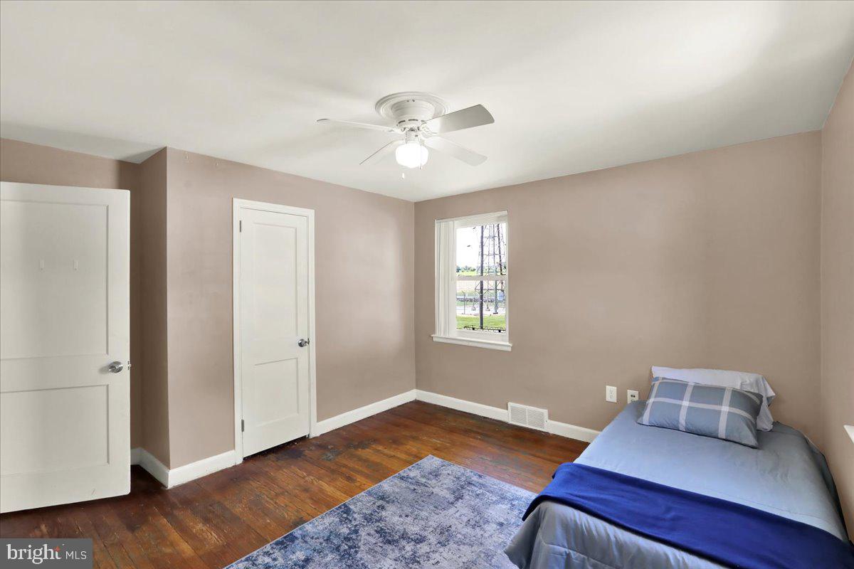 418 Egle Road Reading, PA 19601 - Photo 18 of 33 1st Floor Bedroom 1