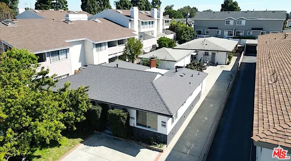 $1,600,000 | 2730 Arlington Avenue, Unit B, Torrance, CA 90501
