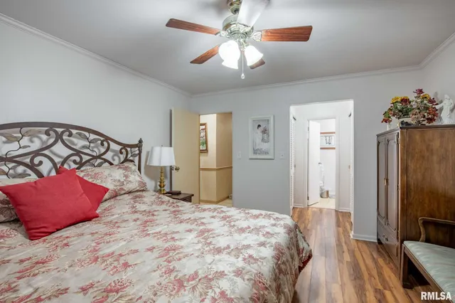 $259,000 | 105 Woodlake Lane, Eldorado, IL 62930