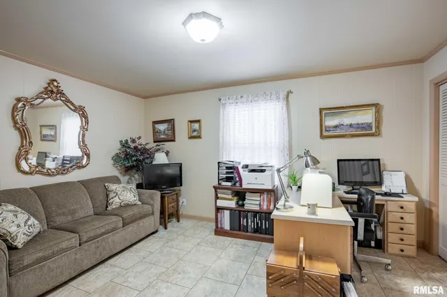 $259,000 | 105 Woodlake Lane, Eldorado, IL 62930