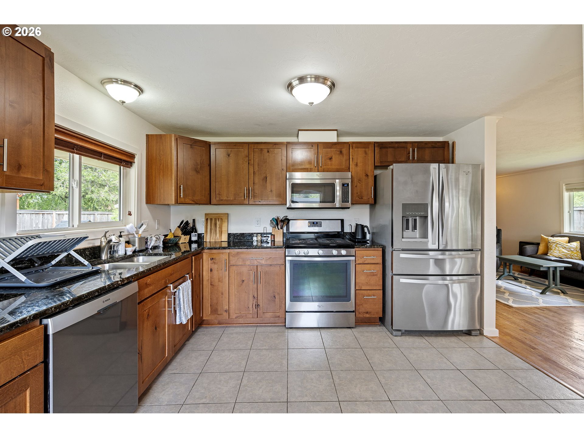 2895 Ferry Street Eugene, OR 97405 - Photo 8 of 36