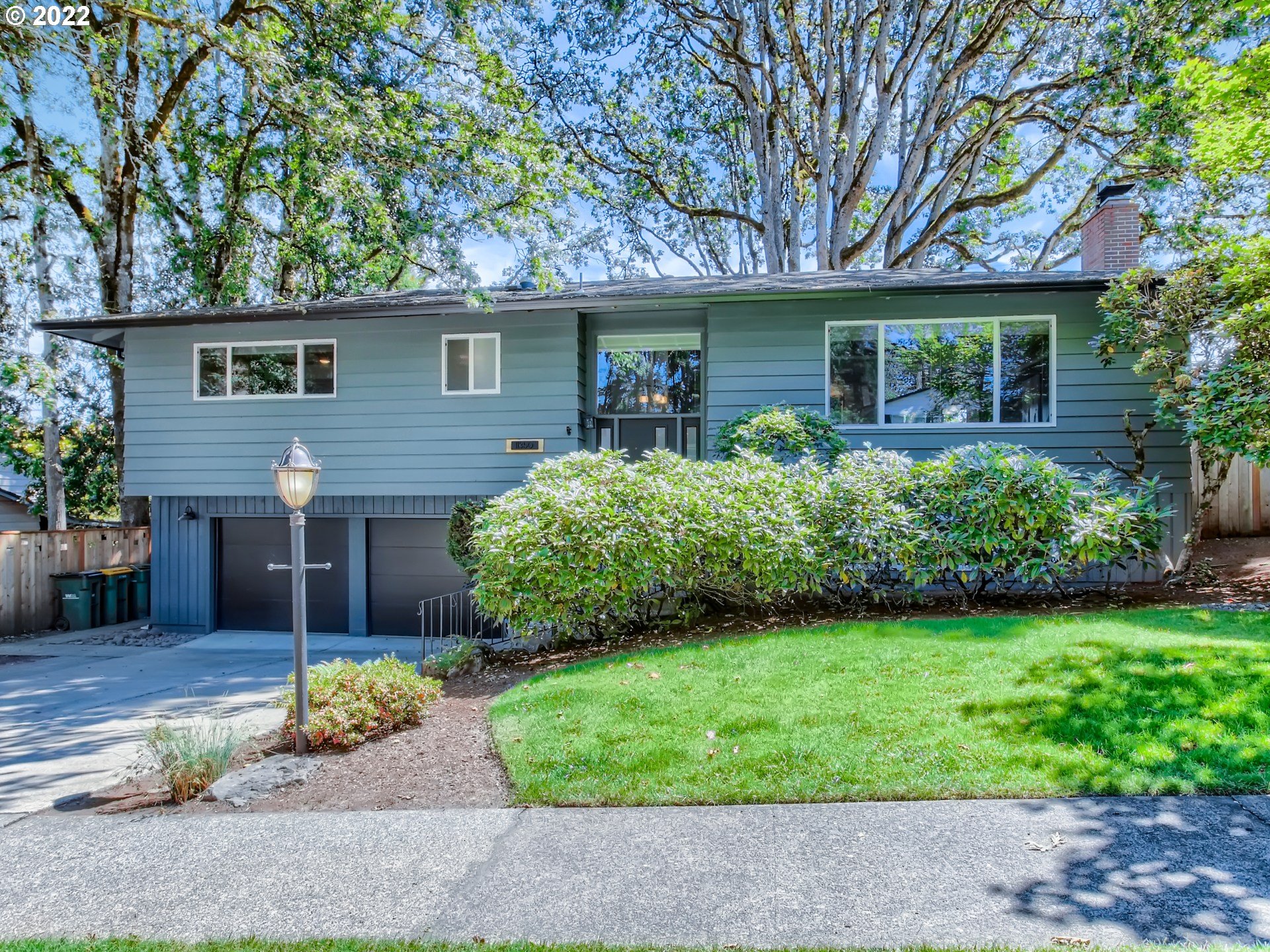 11350 Southwest Ridgecrest Drive Beaverton, OR 97008 - Photo 2 of 32 Gallery Image 2