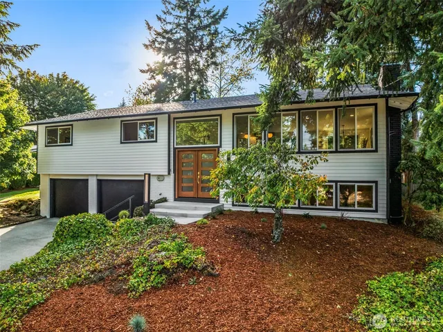$1,550,000 | 6225 122nd Avenue Southeast, Bellevue, WA 98006