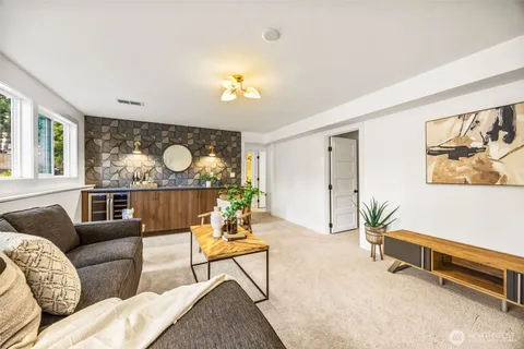 $1,575,000 | 6225 122nd Avenue Southeast, Bellevue, WA 98006