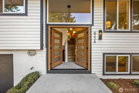 $1,575,000 | 6225 122nd Avenue Southeast, Bellevue, WA 98006