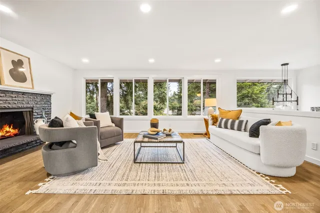 $1,550,000 | 6225 122nd Avenue Southeast, Bellevue, WA 98006