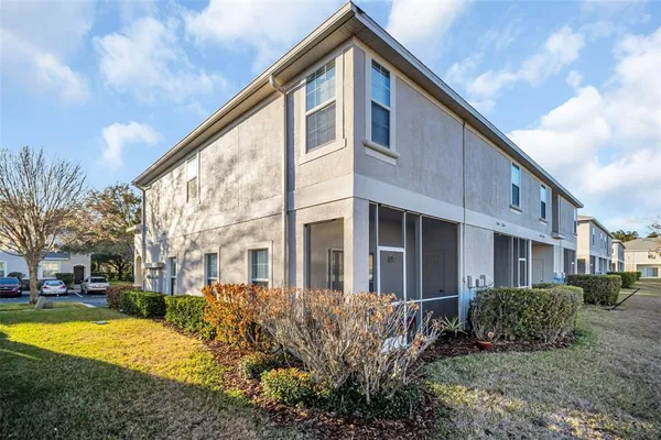 $220,000 | 1943 Greenwood Valley Drive, Plant City, FL 33563