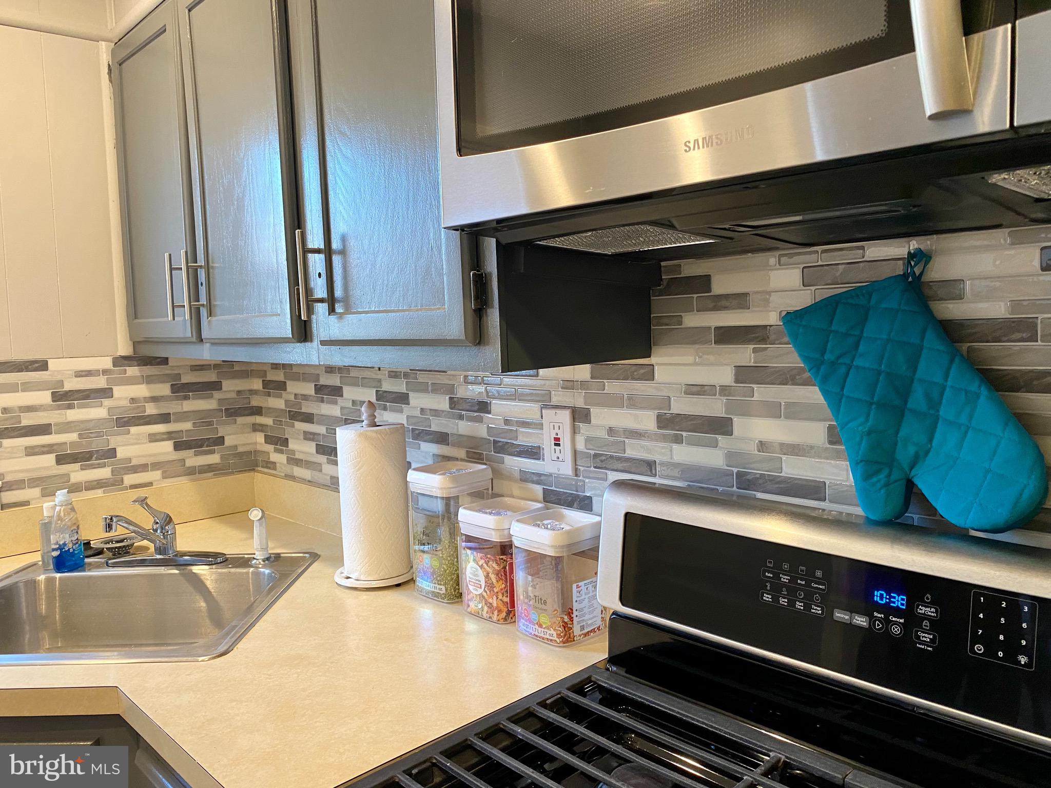 5534 Force Road Baltimore, MD 21206 - Photo 2 of 17