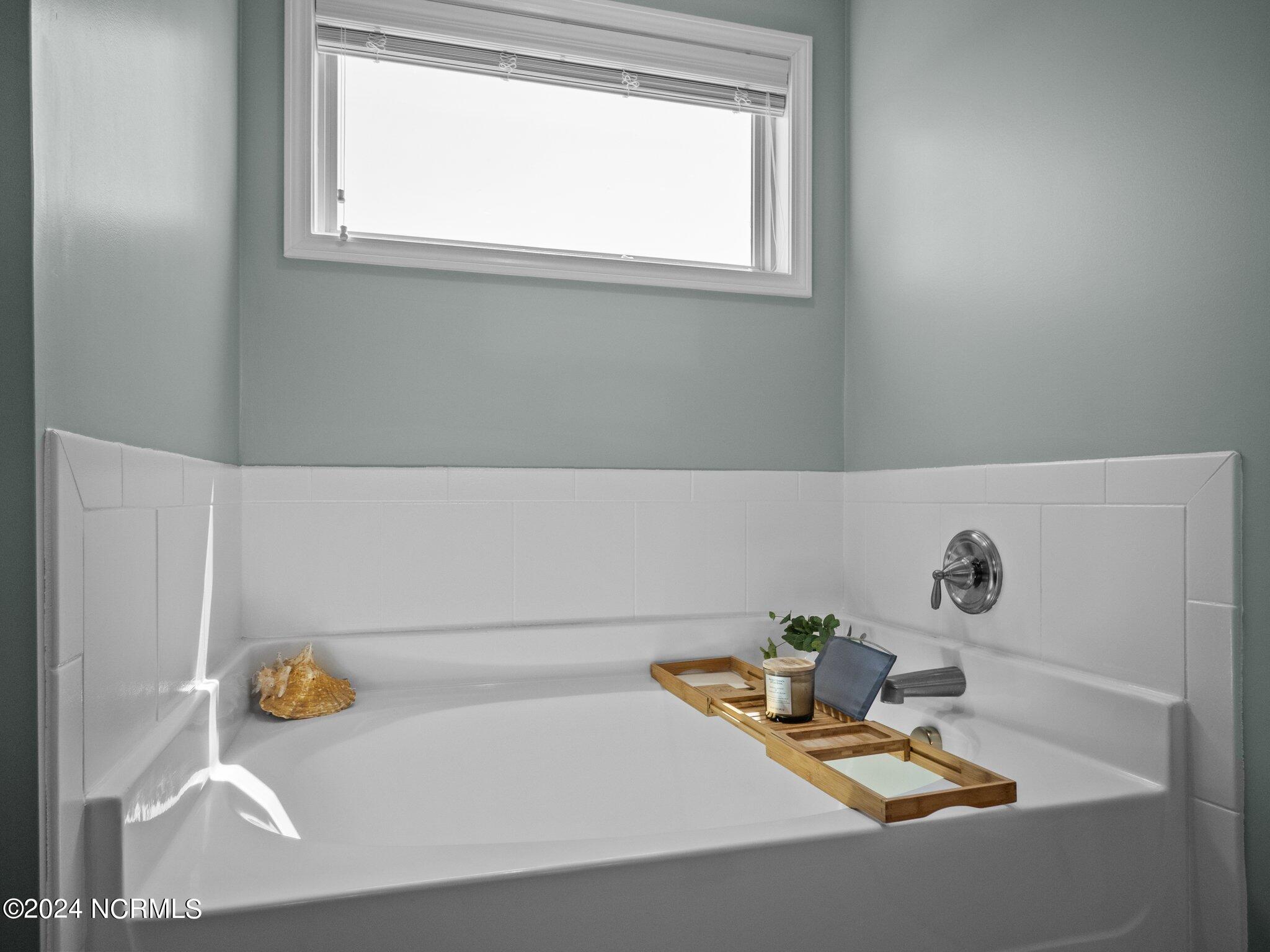 509 Romper Road Sneads Ferry, NC 28460 - Photo 20 of 42 Primary Bathroom - Bathroom # 1