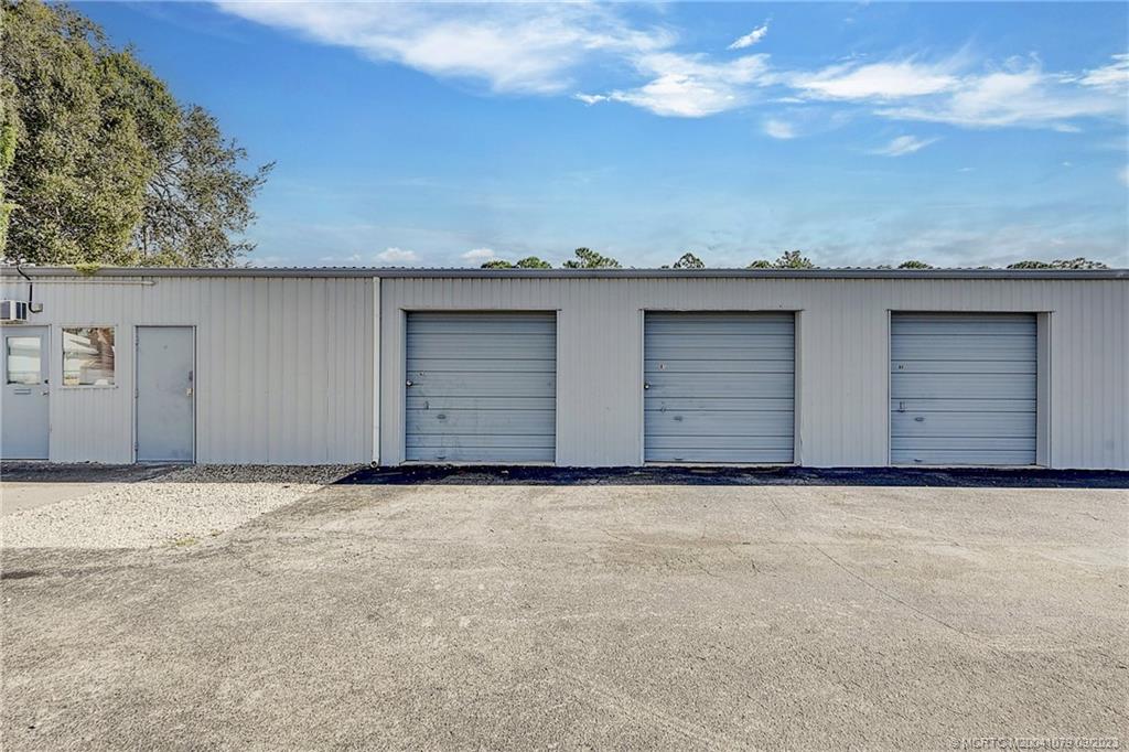 1166 Angle Road Fort Pierce, FL 34947 - Photo 8 of 46