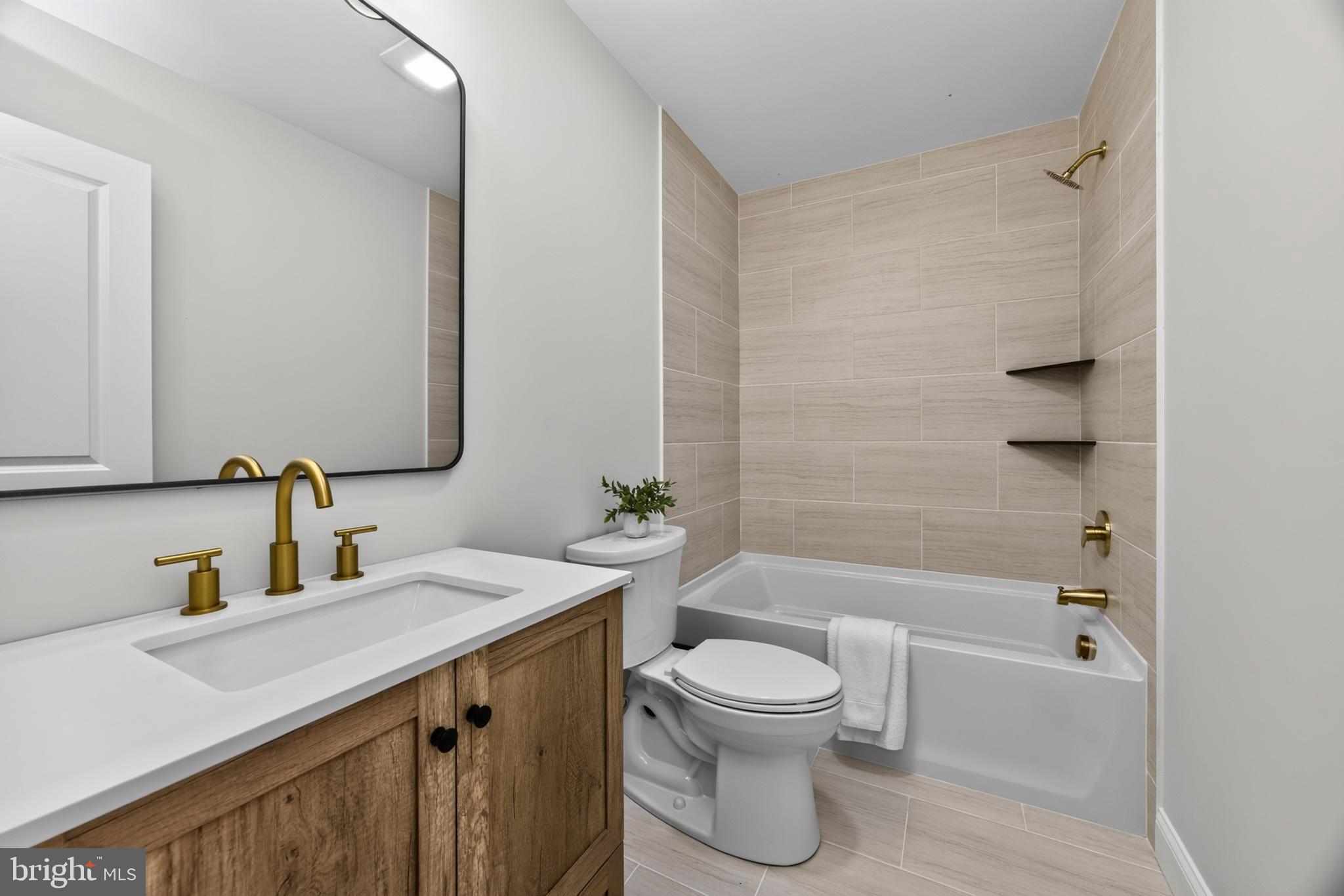 303 Norwood Road Downingtown, PA 19335 - Photo 36 of 48 full hallway bathroom with soaking tub