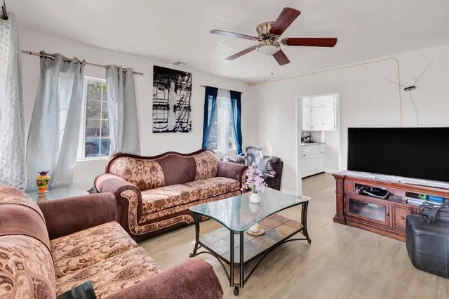 $490,000 | 1059 Acacia Avenue, Sacramento, CA 95815