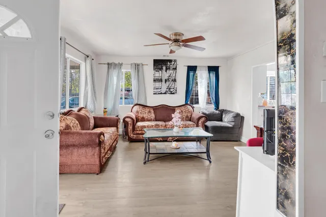 $490,000 | 1059 Acacia Avenue, Sacramento, CA 95815