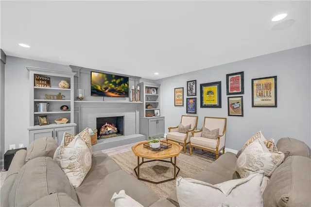 $699,000 | 909 Park Hill Place, Gainesville, GA 30501