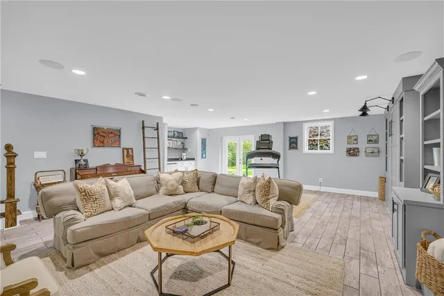 $699,000 | 909 Park Hill Place, Gainesville, GA 30501