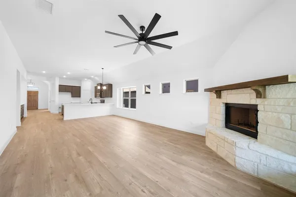 $399,000 | 1948 Nightfall Drive, Alvarado, TX 76009
