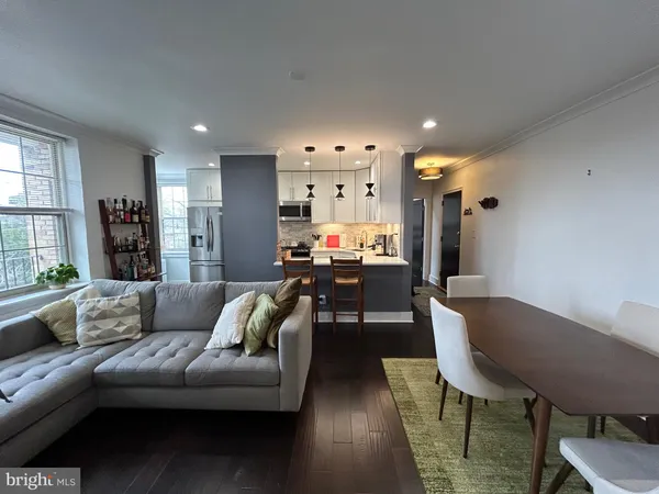 $2,000 | 939 Longfellow Street Northwest, Unit 203, Washington, DC 20011