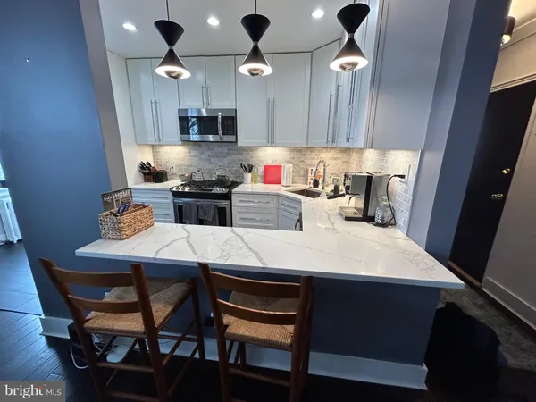 $2,000 | 939 Longfellow Street Northwest, Unit 203, Washington, DC 20011