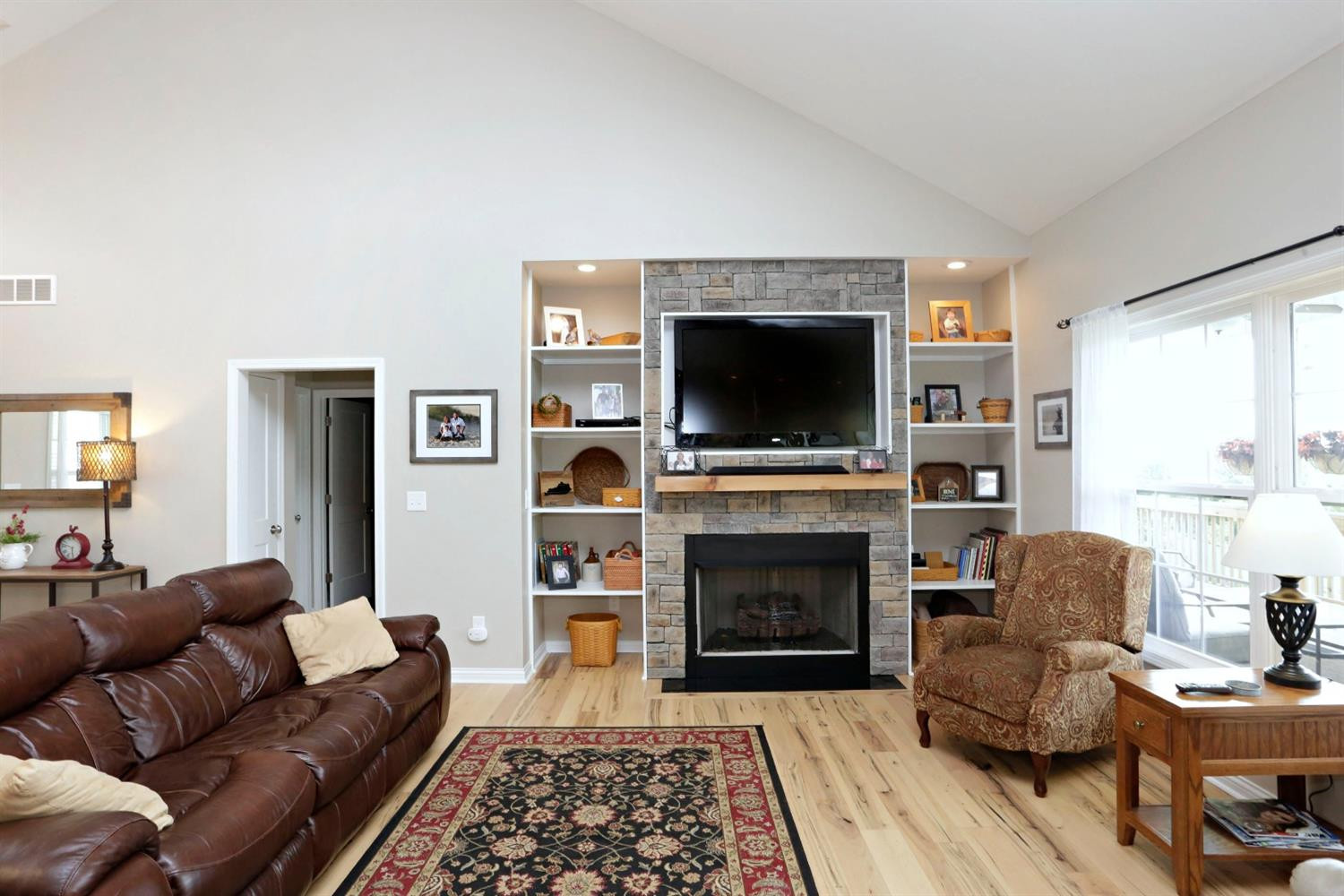 965 Nield Road Danville, KY 40422 - Photo 4 of 47 Great room with ventless gas log firepla