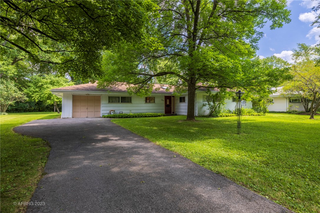320 Hemingway Drive Rochester, NY 14620 - Photo 1 of 1 Gallery Image 1