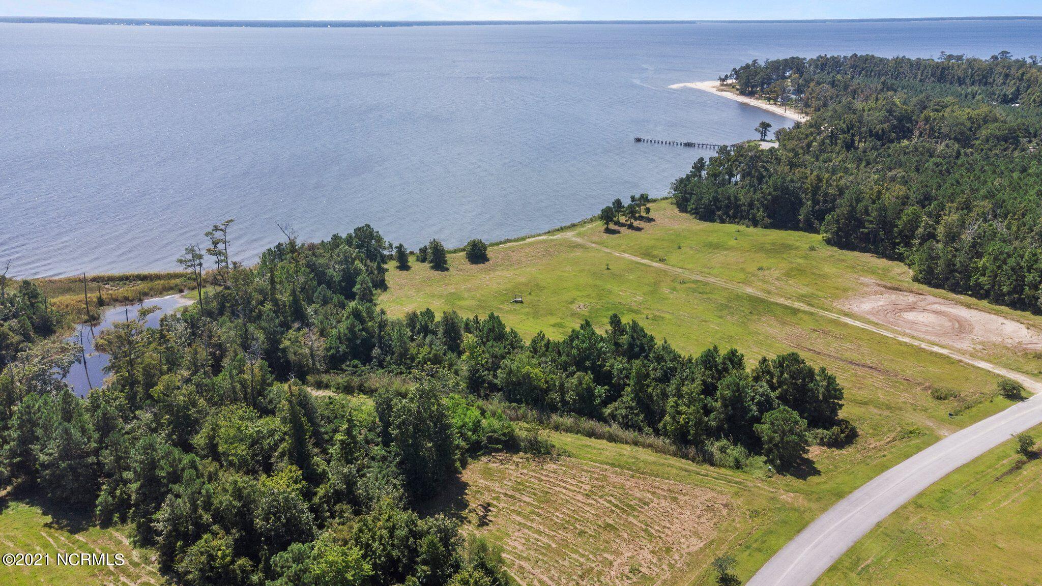 335 Wind Lake Road Oriental, NC 28571 - Photo 5 of 45 photo7