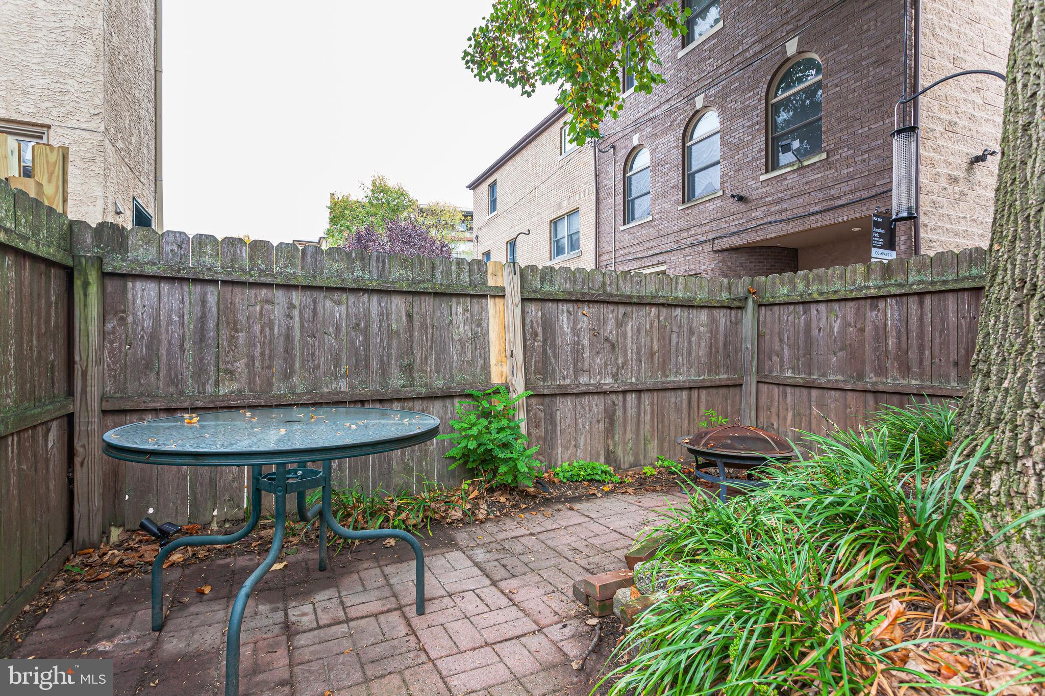 141 Carpenter Street Philadelphia, PA 19147 - Photo 12 of 25