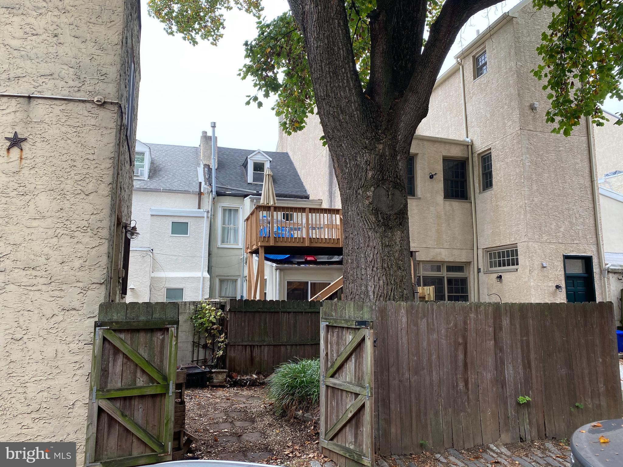 141 Carpenter Street Philadelphia, PA 19147 - Photo 13 of 25