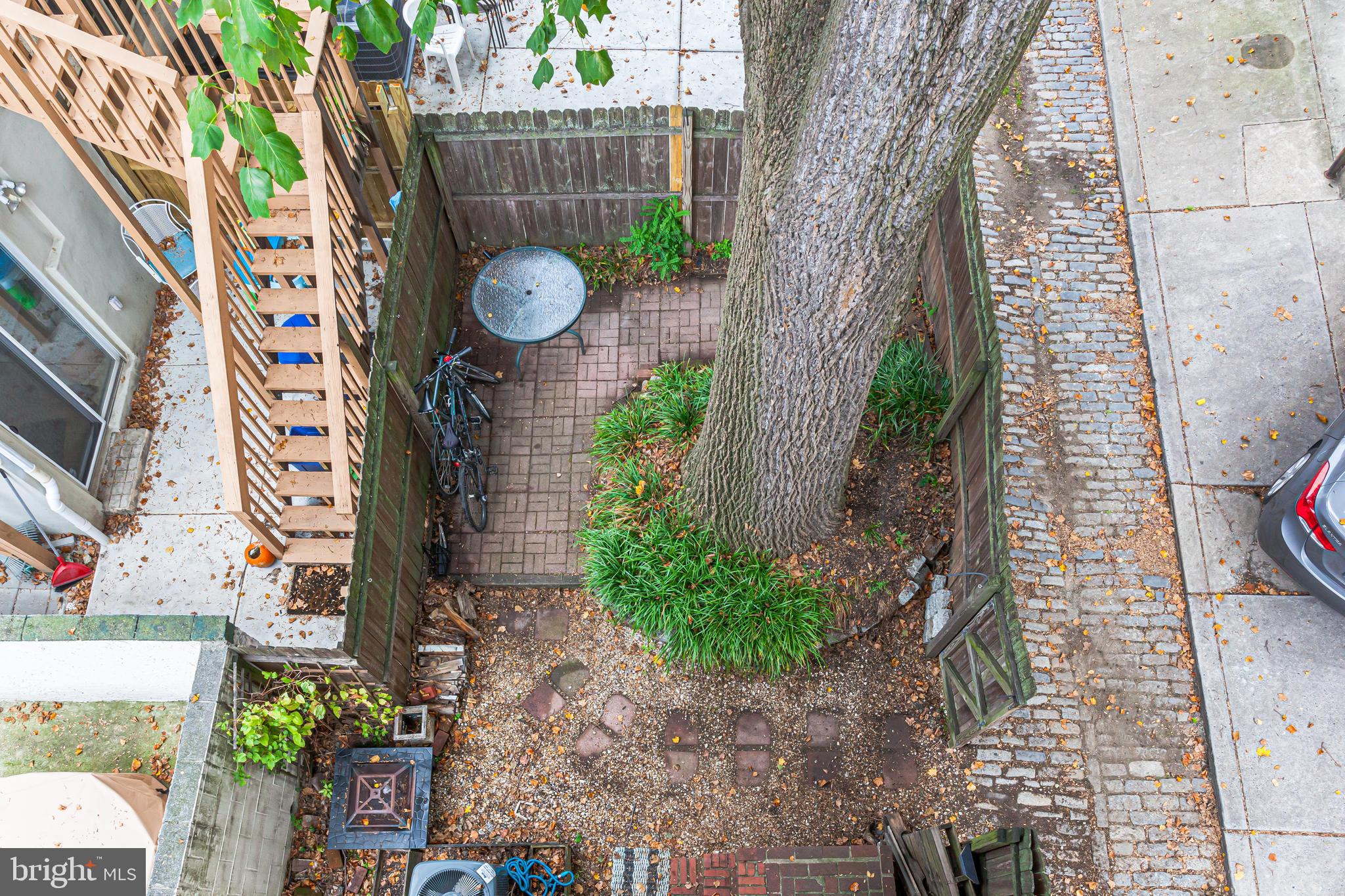 141 Carpenter Street Philadelphia, PA 19147 - Photo 22 of 25