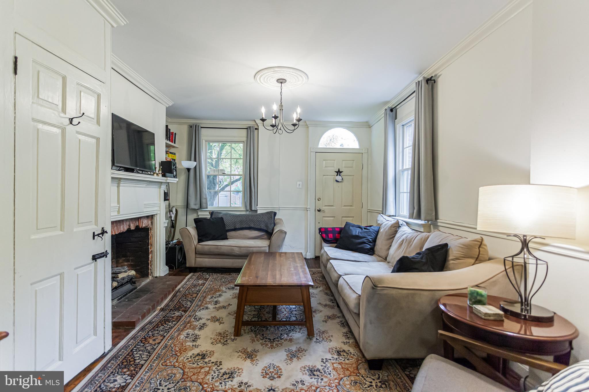 141 Carpenter Street Philadelphia, PA 19147 - Photo 4 of 25