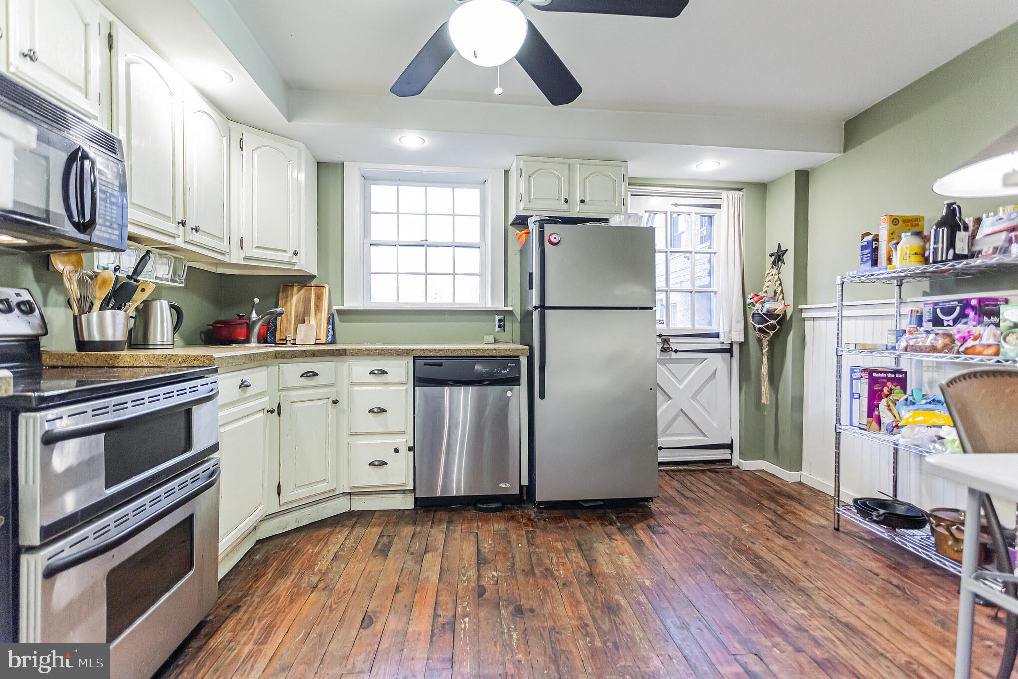 141 Carpenter Street Philadelphia, PA 19147 - Photo 7 of 25