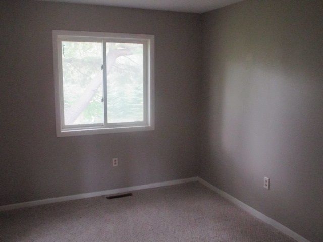 100 North Shepherd Road Mount Pleasant, MI 48858 - Photo 6 of 12 1806085-5.JPG