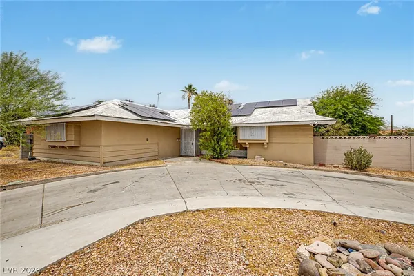 $469,900 | 4000 Fortune Avenue, Las Vegas, NV 89107