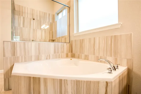 $3,950 | 813 Clearwell Street, Cedar Park, TX 78613