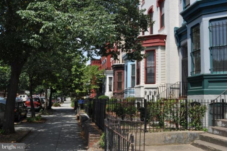 907 R Street Northwest Washington, DC 20001 - Photo 11 of 12 Street View