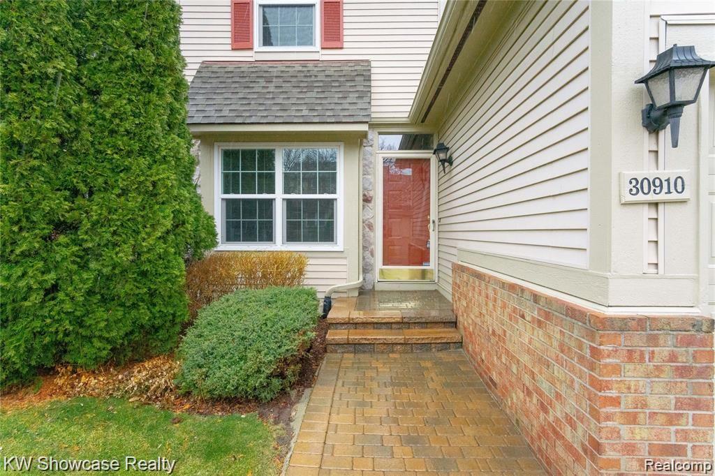 30910 Jasper Ridge Novi, MI 48377 - Photo 2 of 37