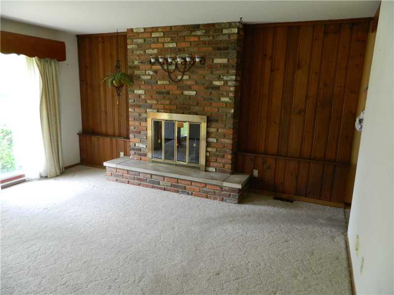 8214 Crousore Road Indianapolis, IN 46219 - Photo 3 of 18 Gallery Image 3