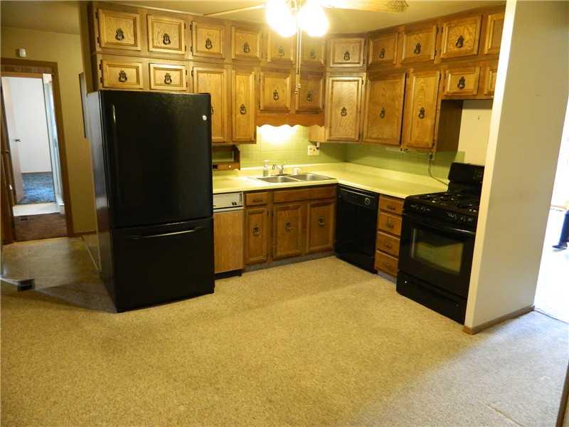 8214 Crousore Road Indianapolis, IN 46219 - Photo 4 of 18 Gallery Image 4