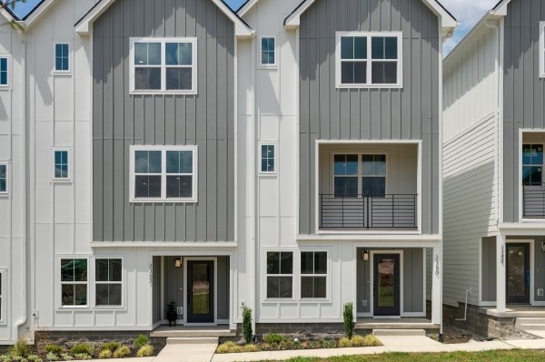 109 Chadwick Court Madison, TN 37115 - Photo 2 of 32 a front view of a multi story building
