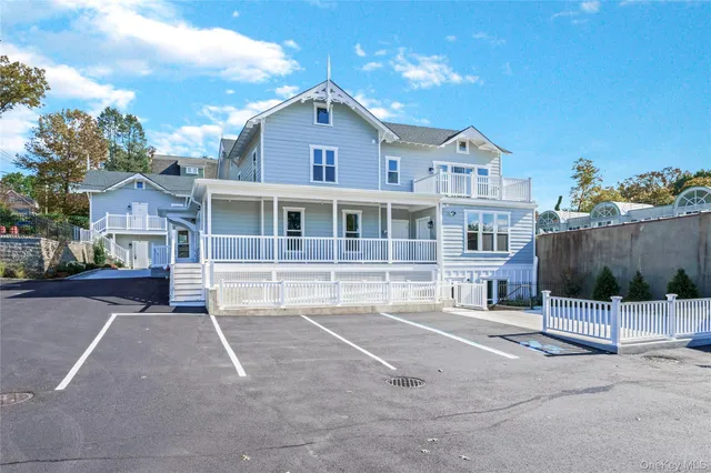 $3,399 | 110 School Street, Unit 1, Glen Cove, NY 11542