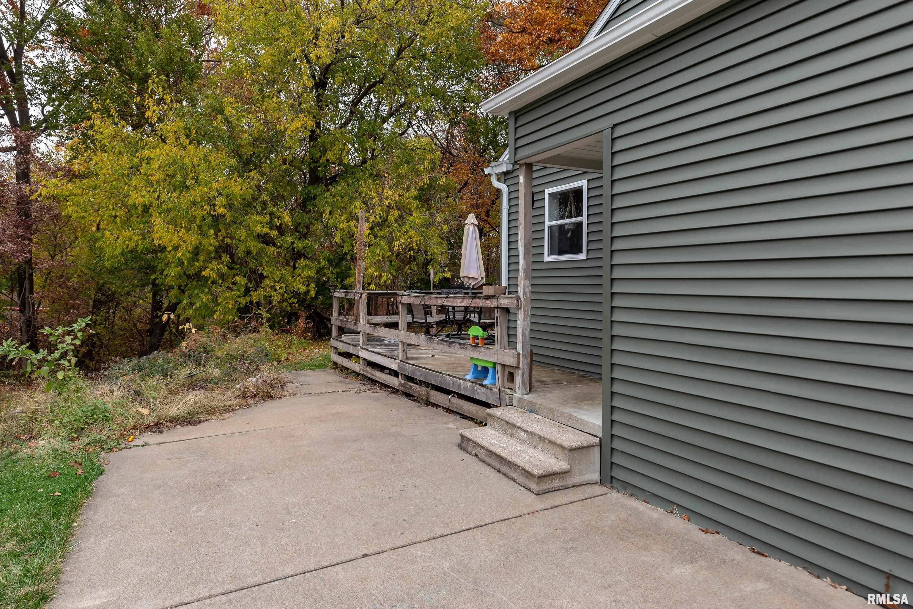 1908 46th Street Moline, IL 61265 - Photo 32 of 32 Gallery Image 32