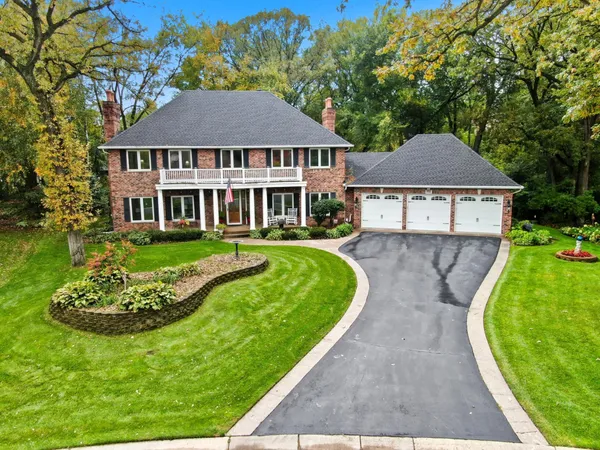 $845,000 | 1438 Kings Wood Road, Eagan, MN 55122