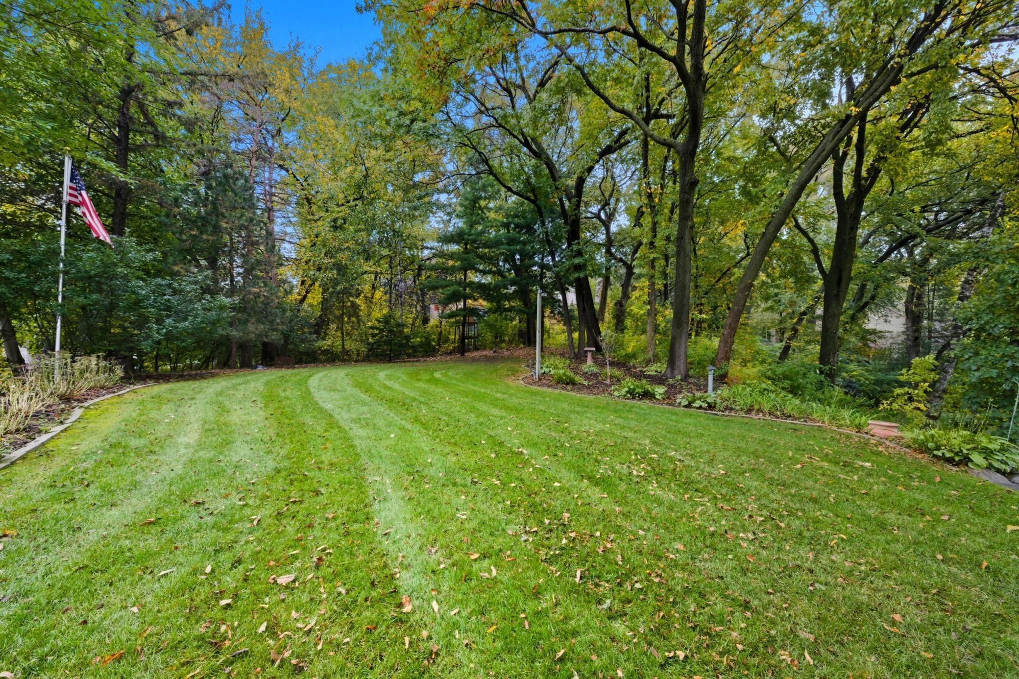 1438 Kings Wood Road Eagan, MN 55122 - Photo 13 of 50