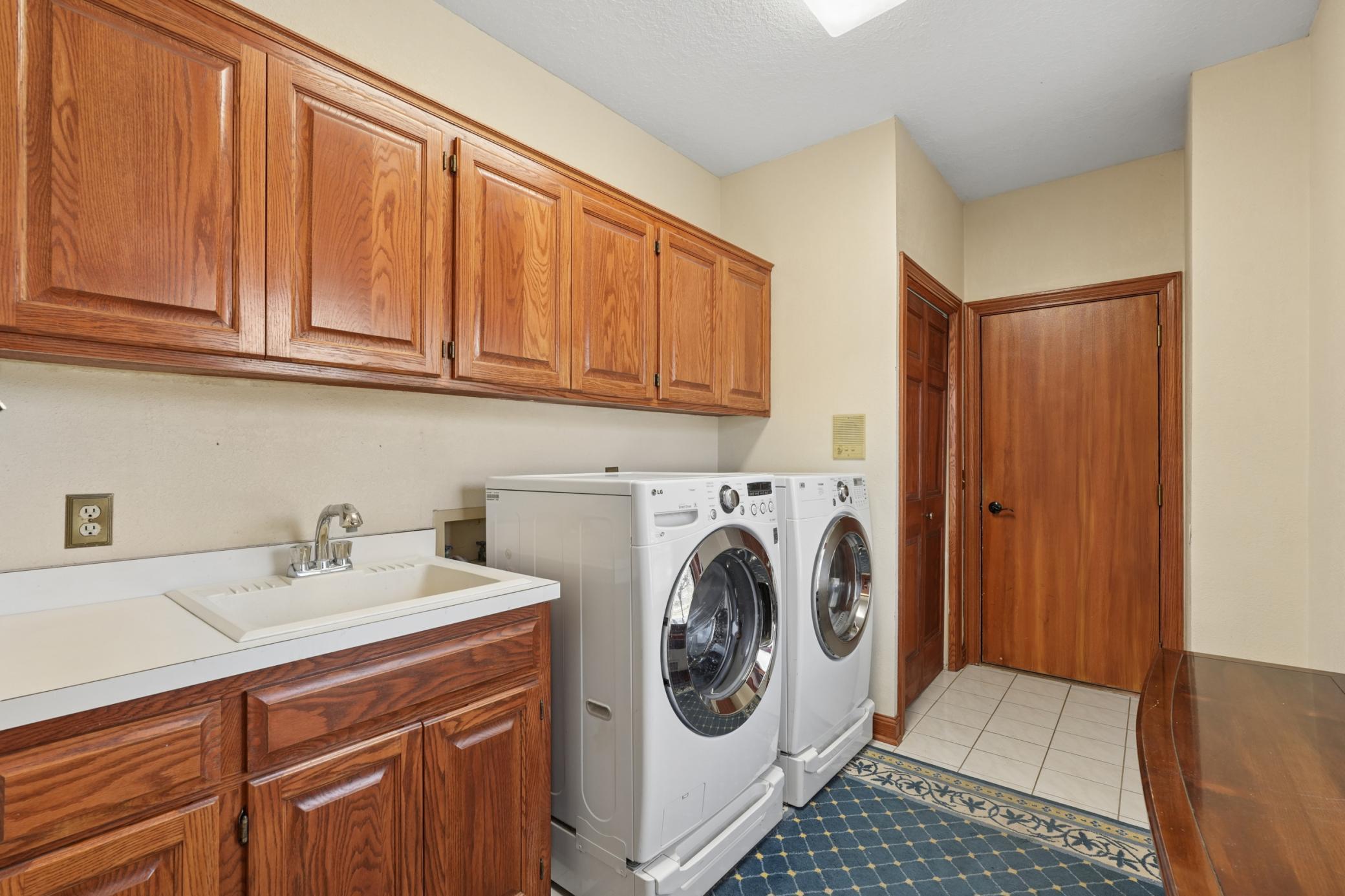 1438 Kings Wood Road Eagan, MN 55122 - Photo 17 of 50