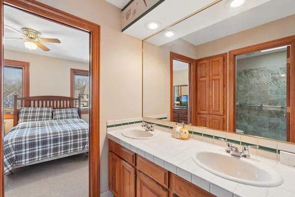 $825,000 | 1438 Kings Wood Road, Eagan, MN 55122